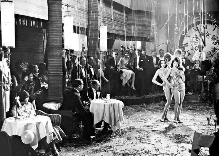 Nuits de velours et lumières clandestines | Cabarets montréalais et Prohibition Nuits de velours et lumières clandestines | Cabarets montréalais et Prohibition